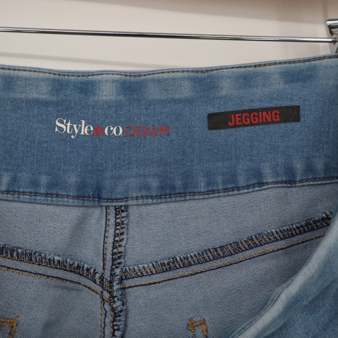 Style & Co Denim Jeggings Light Wash Blue Pull On Stretch Jeans Petite Large PL
