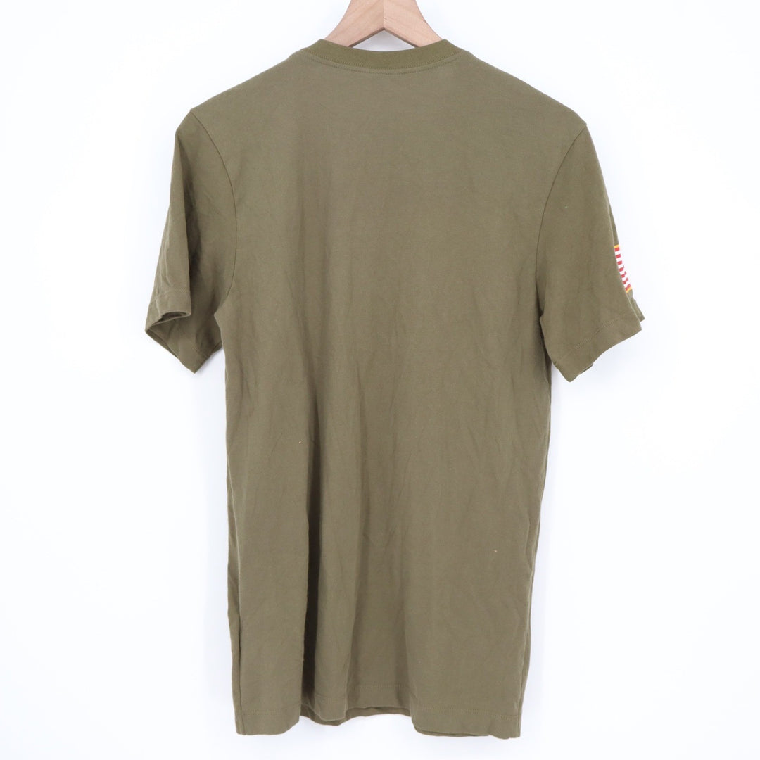 Jordan UNC Tar Heels Dri-FIT T-Shirt Mens Small Olive Green Flag Patch AH5