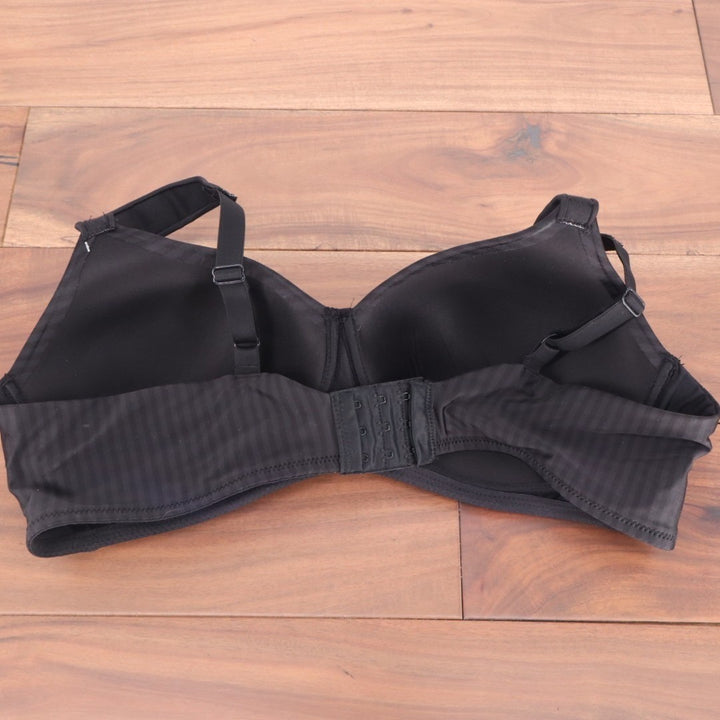 Playtex Secrets Perfectly Smooth Wireless T-Shirt Bra Womens 38C Black Striped