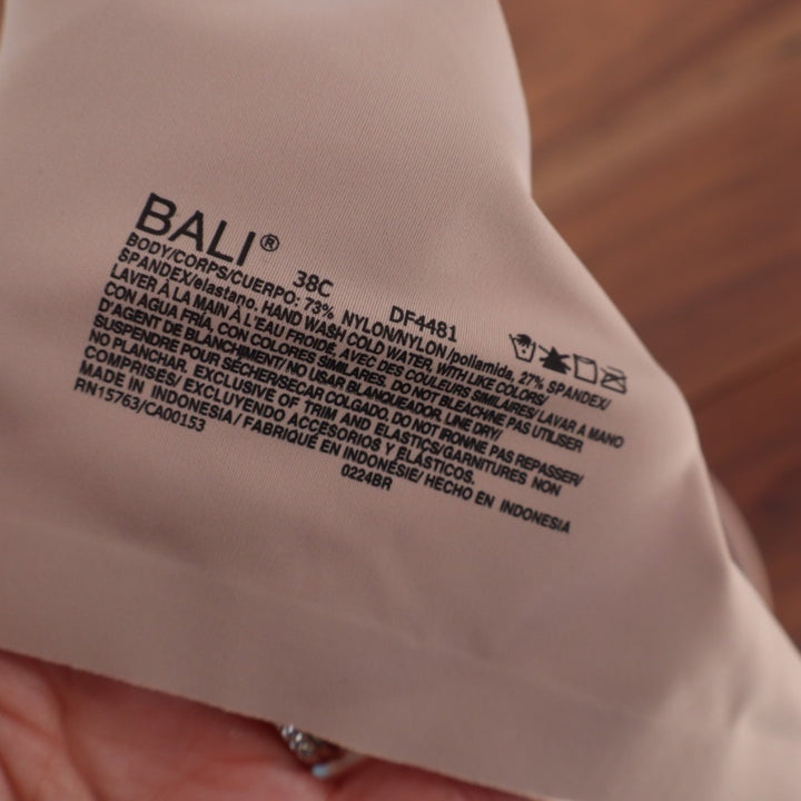 Bali Ultimate Smoothing Lightweight T-Shirt Bra Womens 38C Blush Nylon Stretch