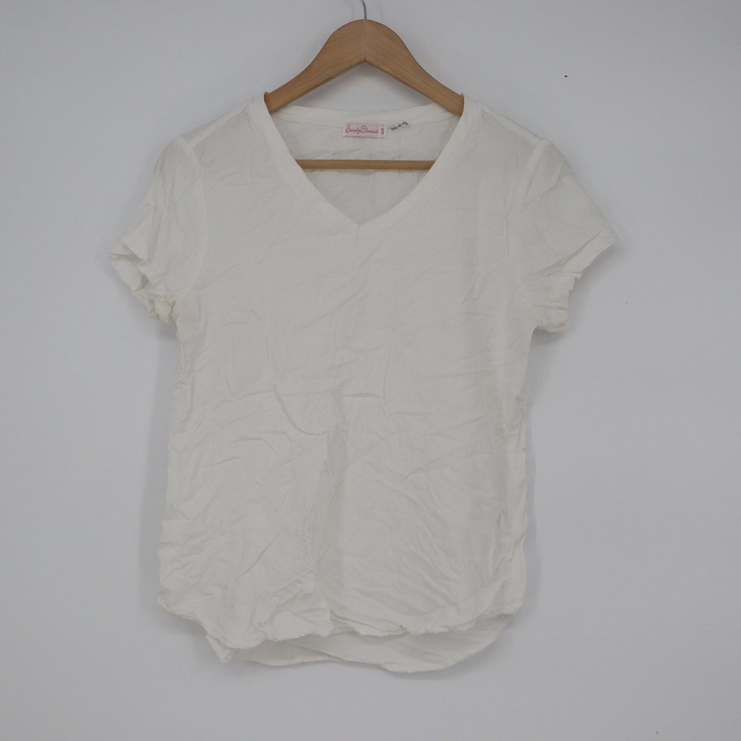 Simply Blessed White V-Neck Short Sleeve Rayon T-Shirt Size S