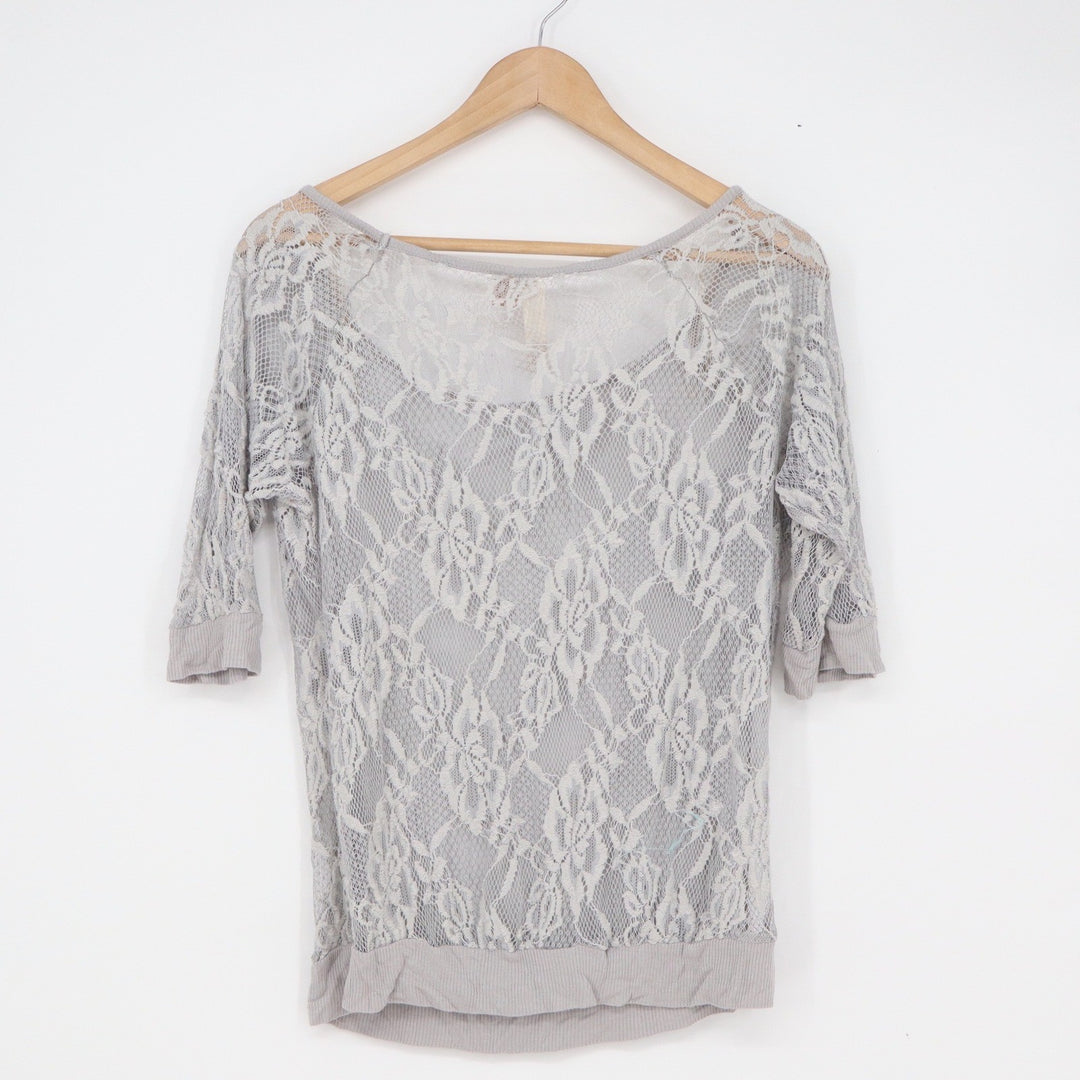 Eyeshadow Gray Floral Lace 3/4 Sleeve Scoop Neck Top XL