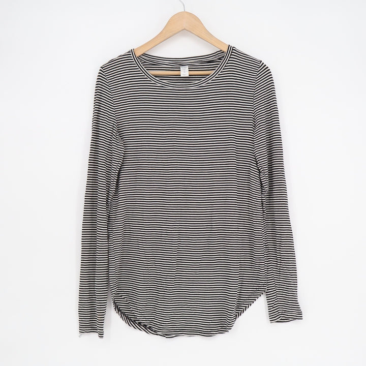 Old Navy Luxe T-Shirt Womens Medium Black White Striped Long Sleeve Round Neck