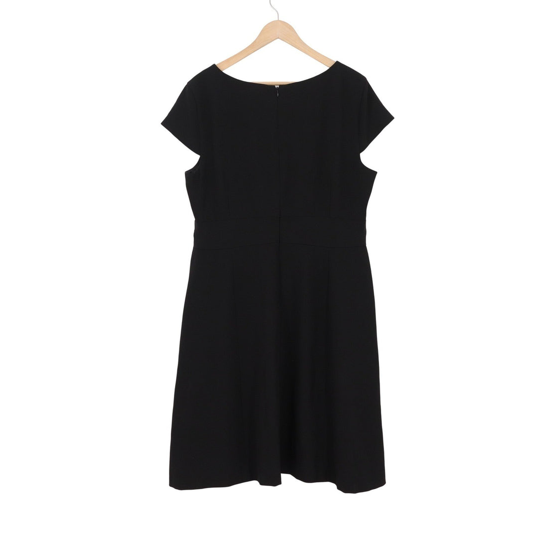 Tahari Arthur S. Levine Black V-Neck Cap Sleeve Fit Flare Dress Gold Accent 16