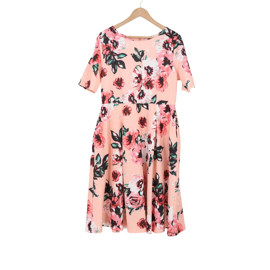 Godtliv Dress Womens L Floral Fit & Flare Peach Short Sleeve Midi NWOT New