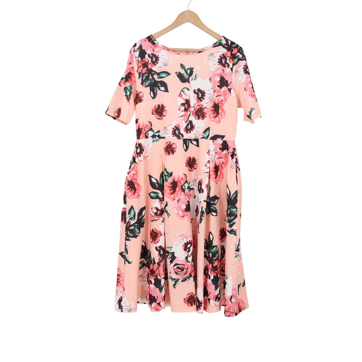 Godtliv Dress Womens L Floral Fit & Flare Peach Short Sleeve Midi NWOT New