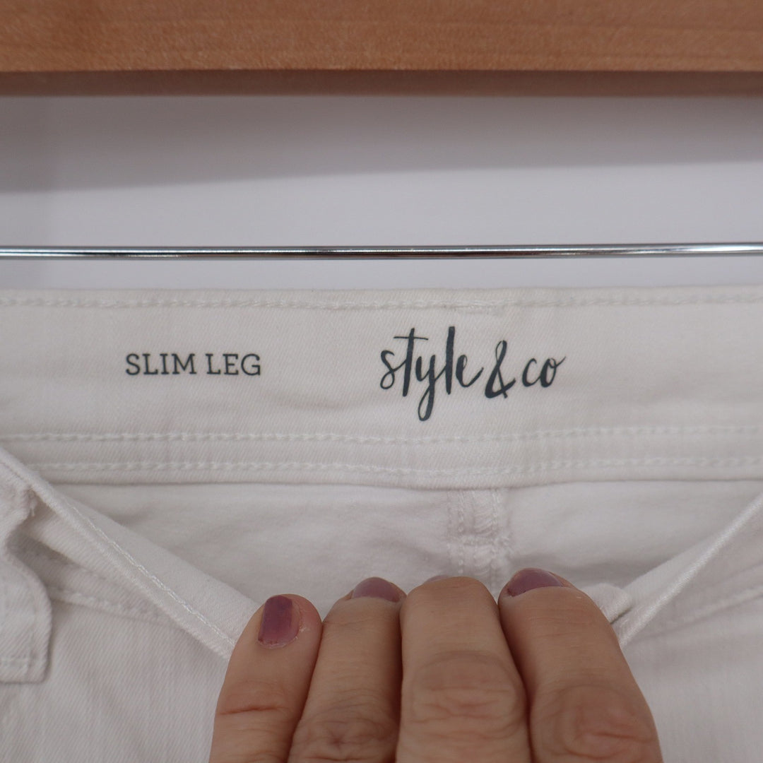 Style & Co Womens White Slim Leg Stretch Pants Size 4 Mid Rise Five Pocket