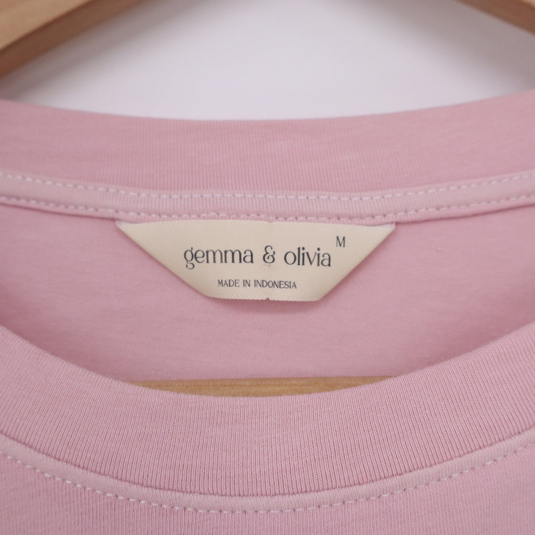 gemma & olivia T-Shirt Womens Medium Pink Cuffed Short Sleeve Cotton Fair