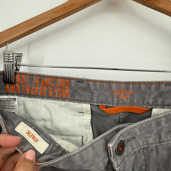 Dockers Athletic Fit Mens Pants Gray Size 32x32 Flat Front Chinos Casual