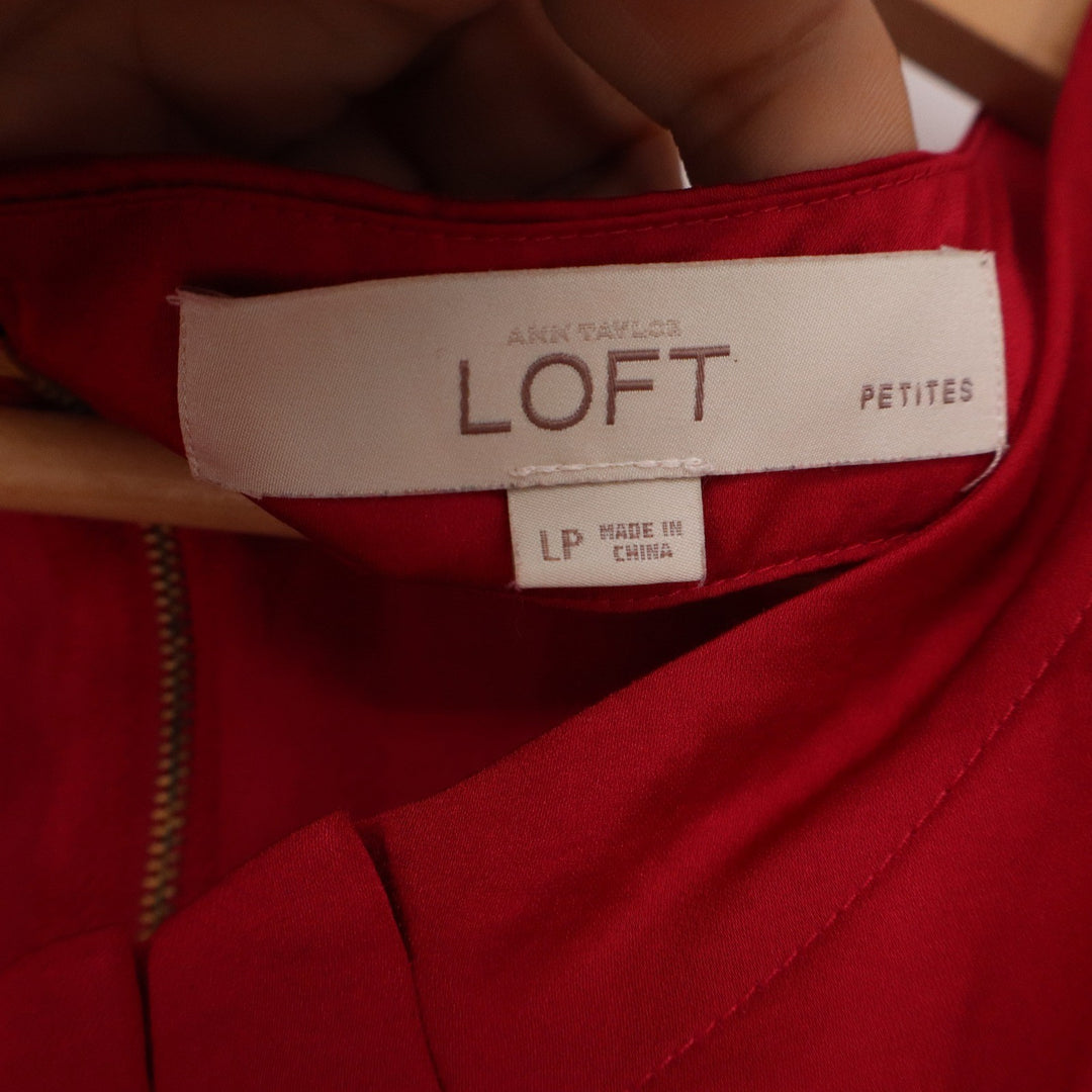 Ann Taylor LOFT Petites Red Sleeveless Pleated Neck Shell Blouse Top LP