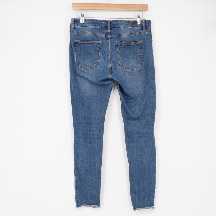 Calliope Jeans Womens M Skinny Medium Blue Distressed Ripped Raw Hem Excellent