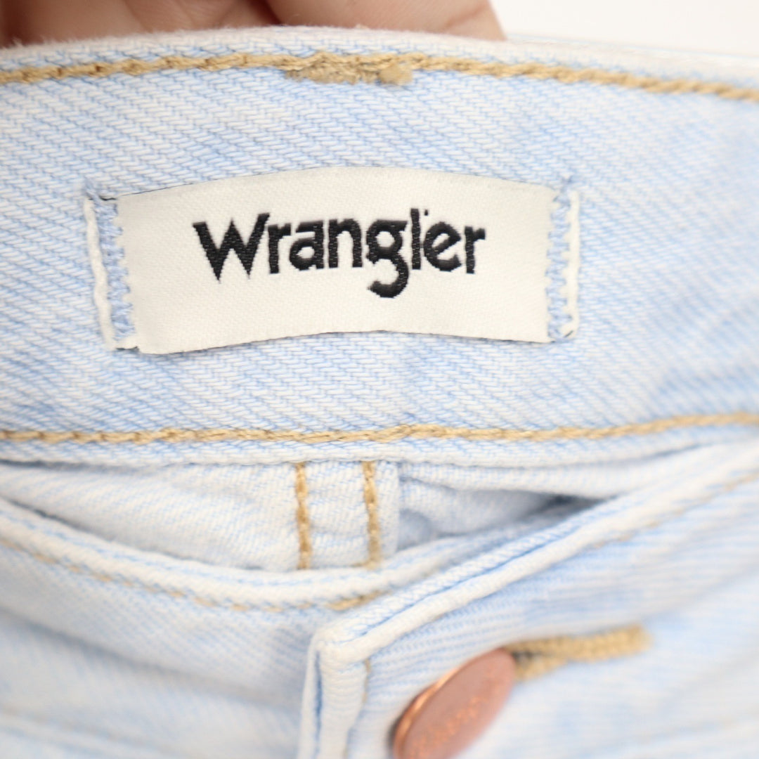 Wrangler Womens High Rise Light Wash Raw Hem Denim Shorts Size 31 NEW