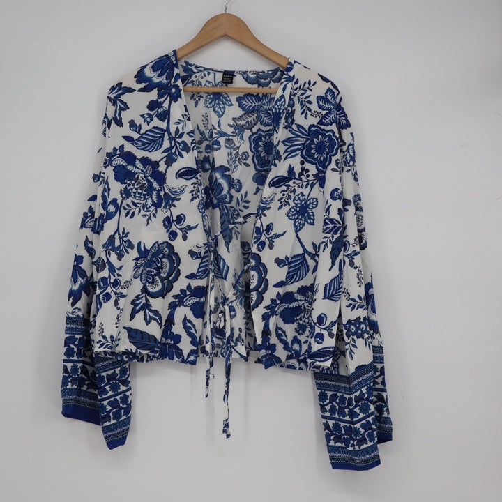 Shein XL Blue White Floral Tie Front Cropped Cardigan Top Long Sleeve