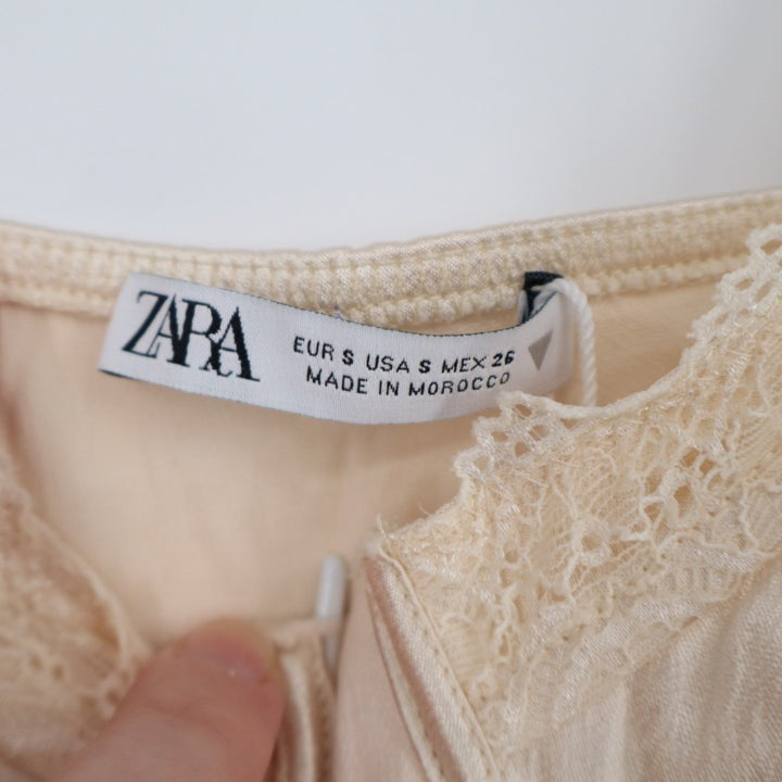 Zara Bodysuit Womens Small Cream Satin Stretch Underwire Side Zip Wide Strap
