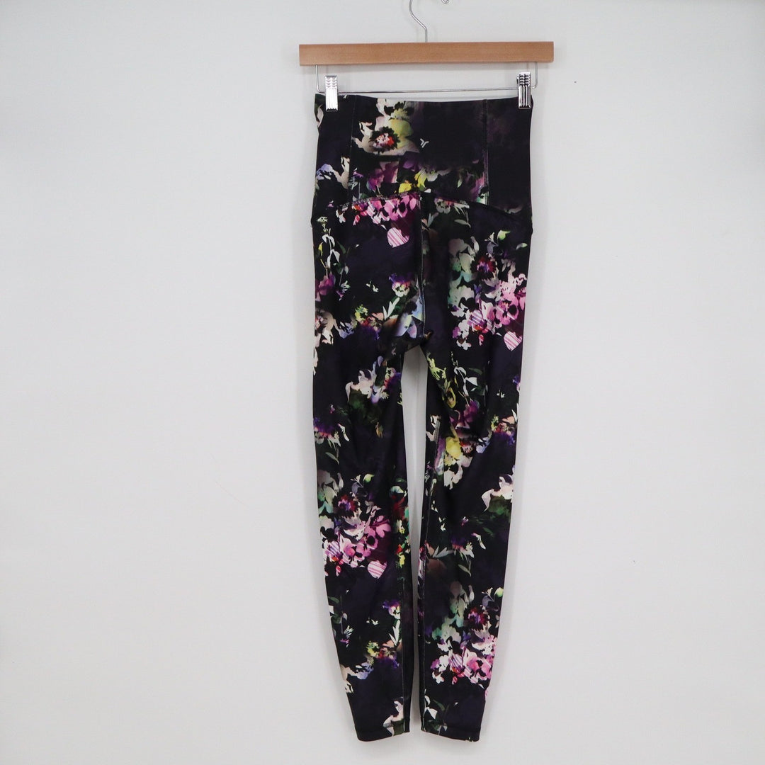 Old Navy Active Powersoft Extra High-Rise Leggings Black Floral Small Go-Dry