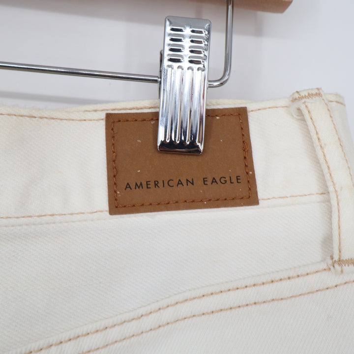 American Eagle Shorts Womens 6 Mom Short Cream Distressed Raw Hem Good