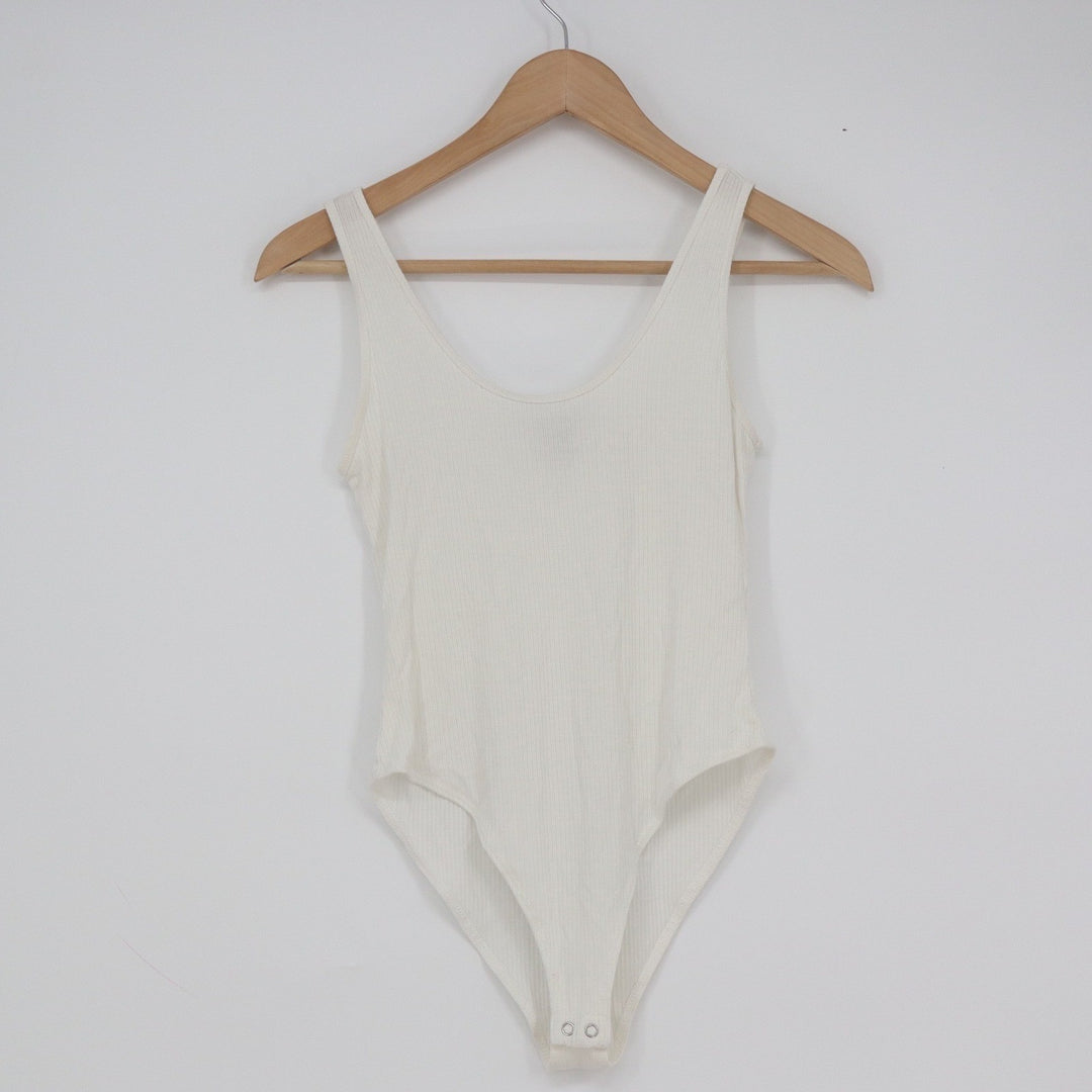 Forever 21 Womens Medium Ribbed Knit Scoop Neck Sleeveless Bodysuit Cream White