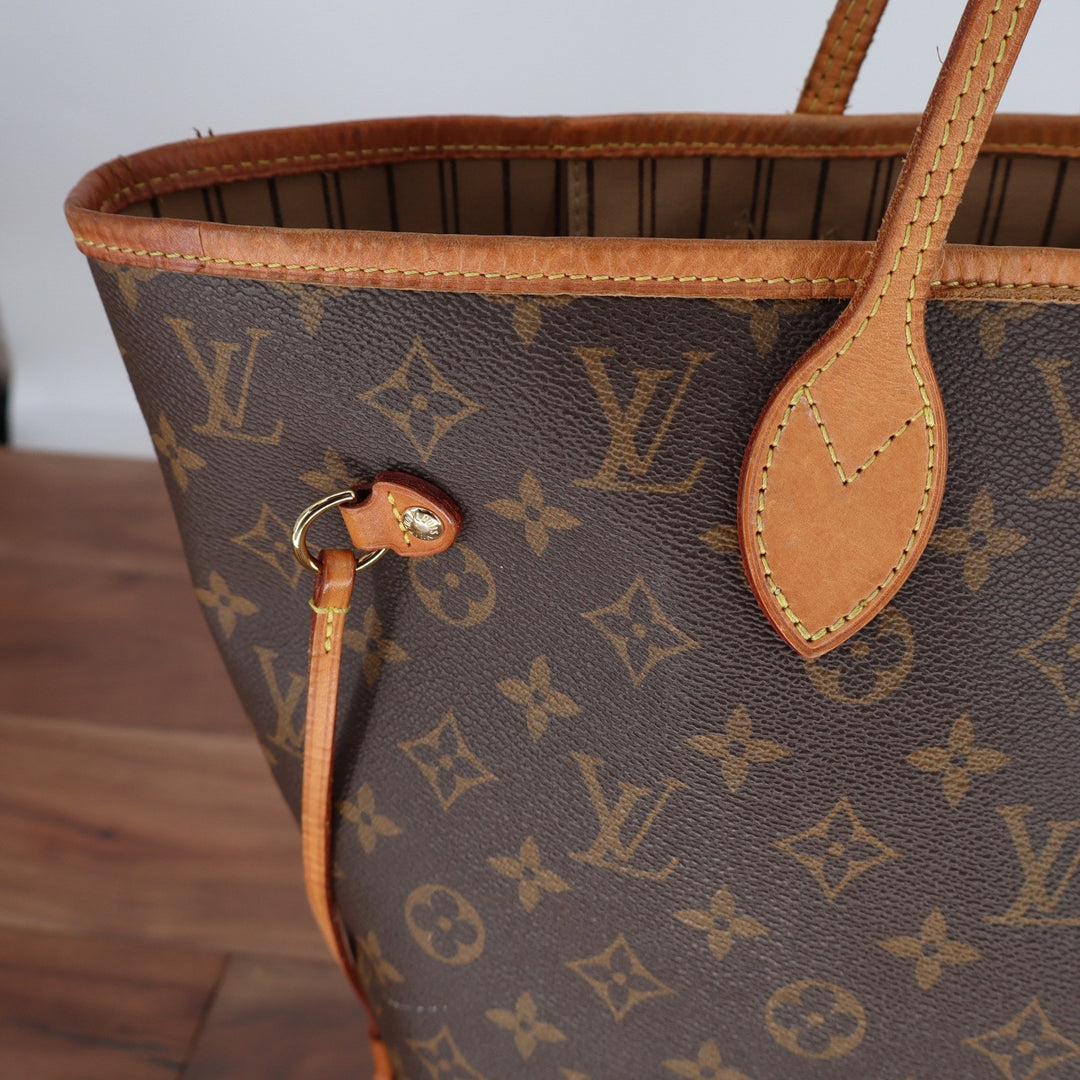 Louis Vuitton Neverfull MM Monogram Canvas Tote Bag Brown M40995