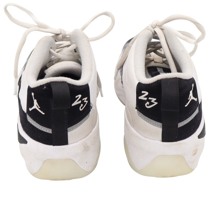 Jordan Sneakers Youth 6Y Stay Loyal 3 White Black Basketball Good
