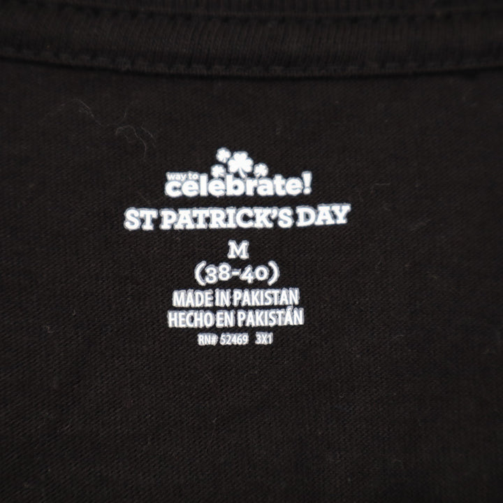 Way to Celebrate! St. Patrick's Day Crop T Shirt Womens M Black Looking For Luck