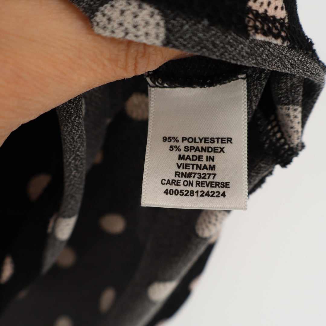 Elle Blouse Women's XS Black Stretch Polka Dots Fitted Cap Sleeve Curve Hem