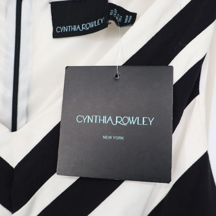 Cynthia Rowley A-Line Dress Womens S White Black Chevron Stretch V-Neck Back Zip