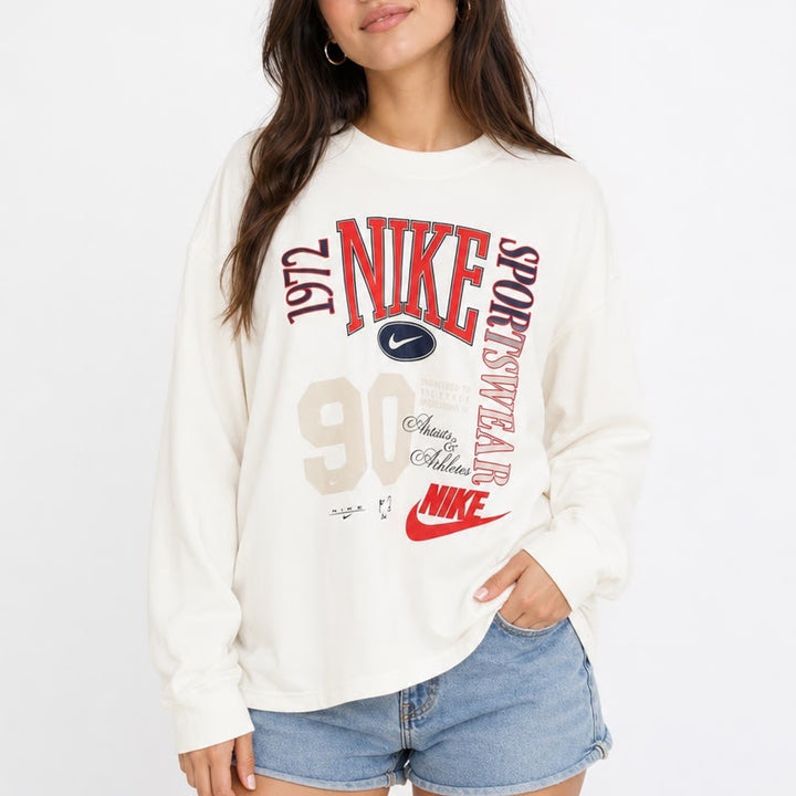 Nike Womens Oversized Graphic Sweatshirt Sail White HF9491-133 Small