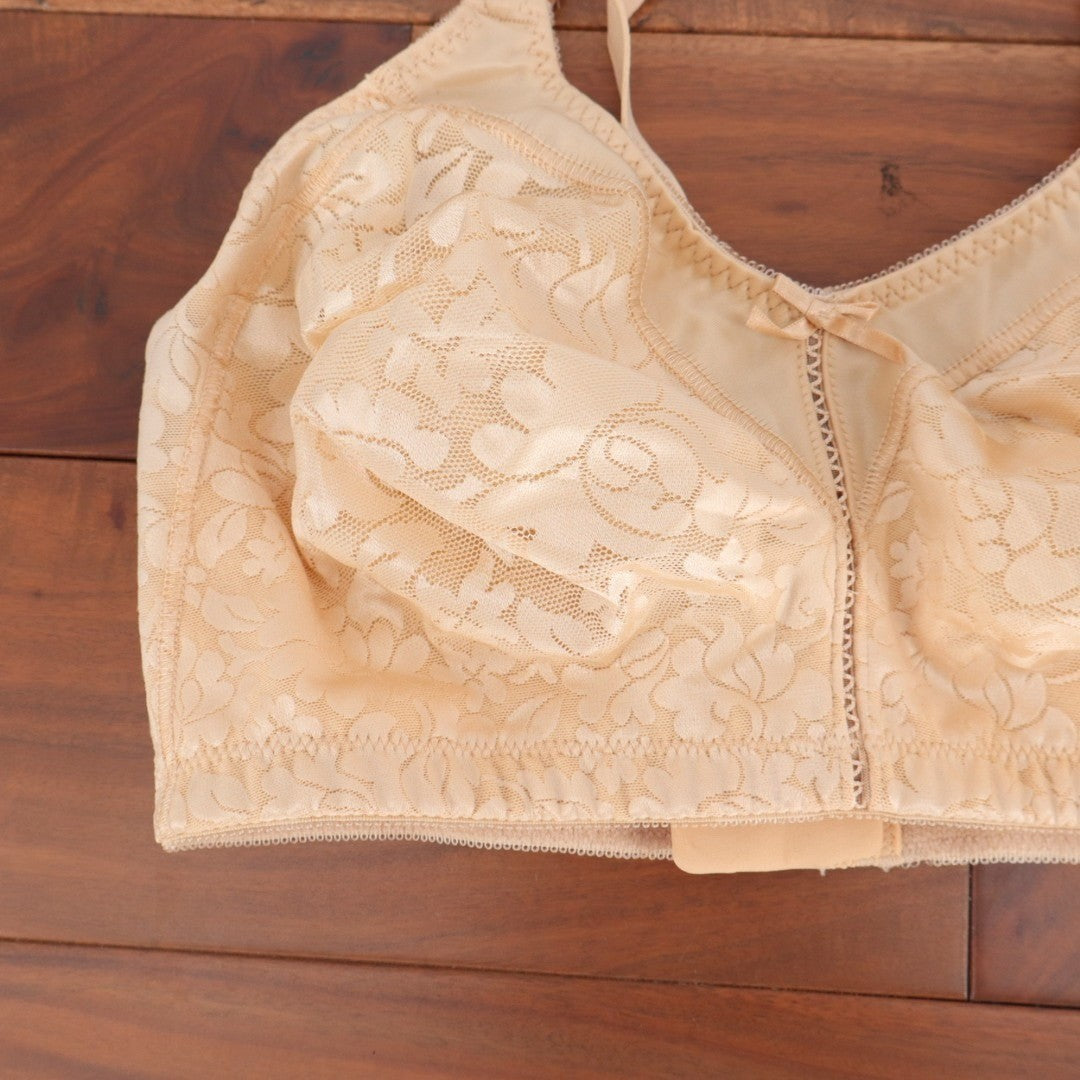 Bali Double Support Lace Wireless Bra Womens 38DD Beige Stretch Adjustable Strap