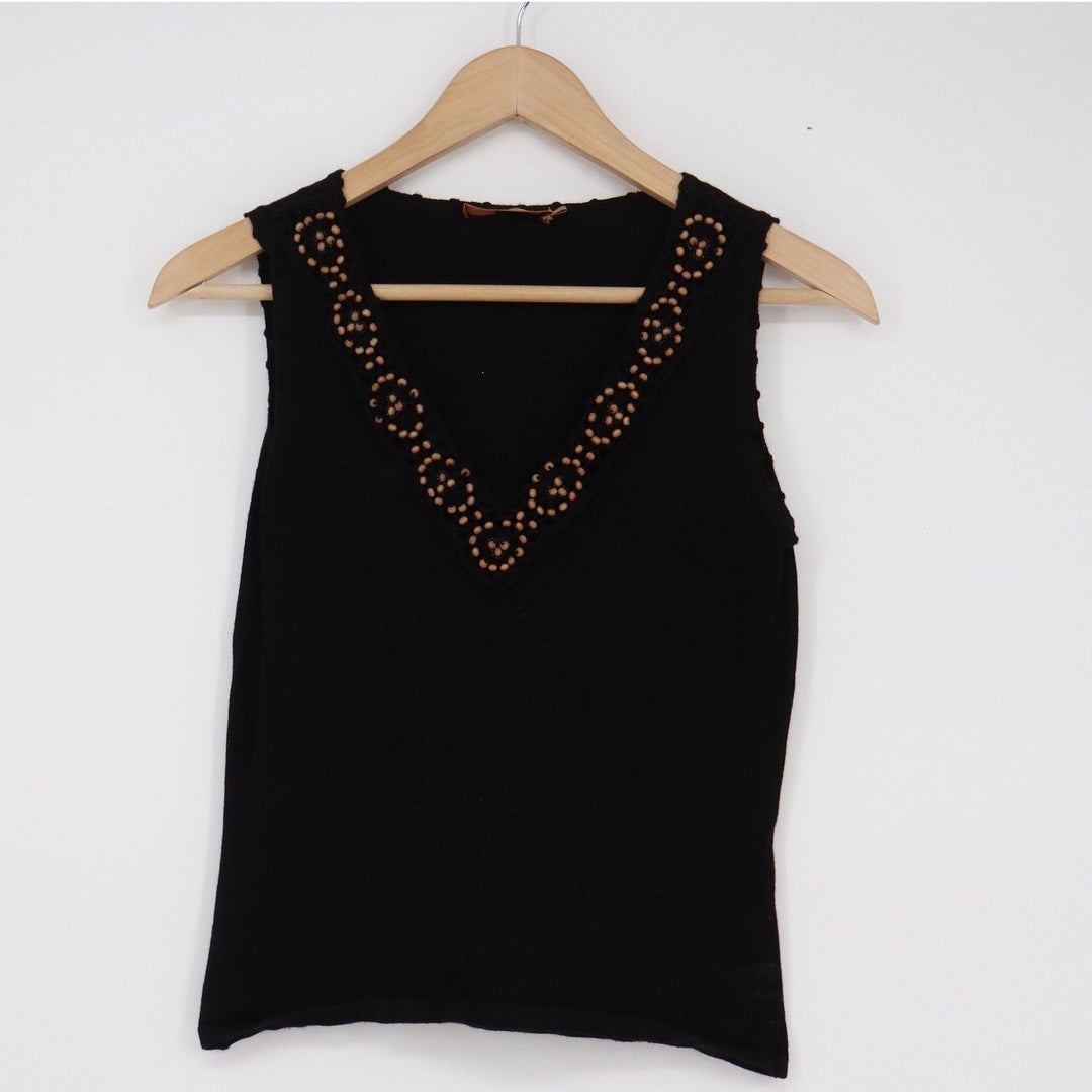 Belldini Womens Black V-Neck Sleeveless Knit Top Wood Bead Accents Size S