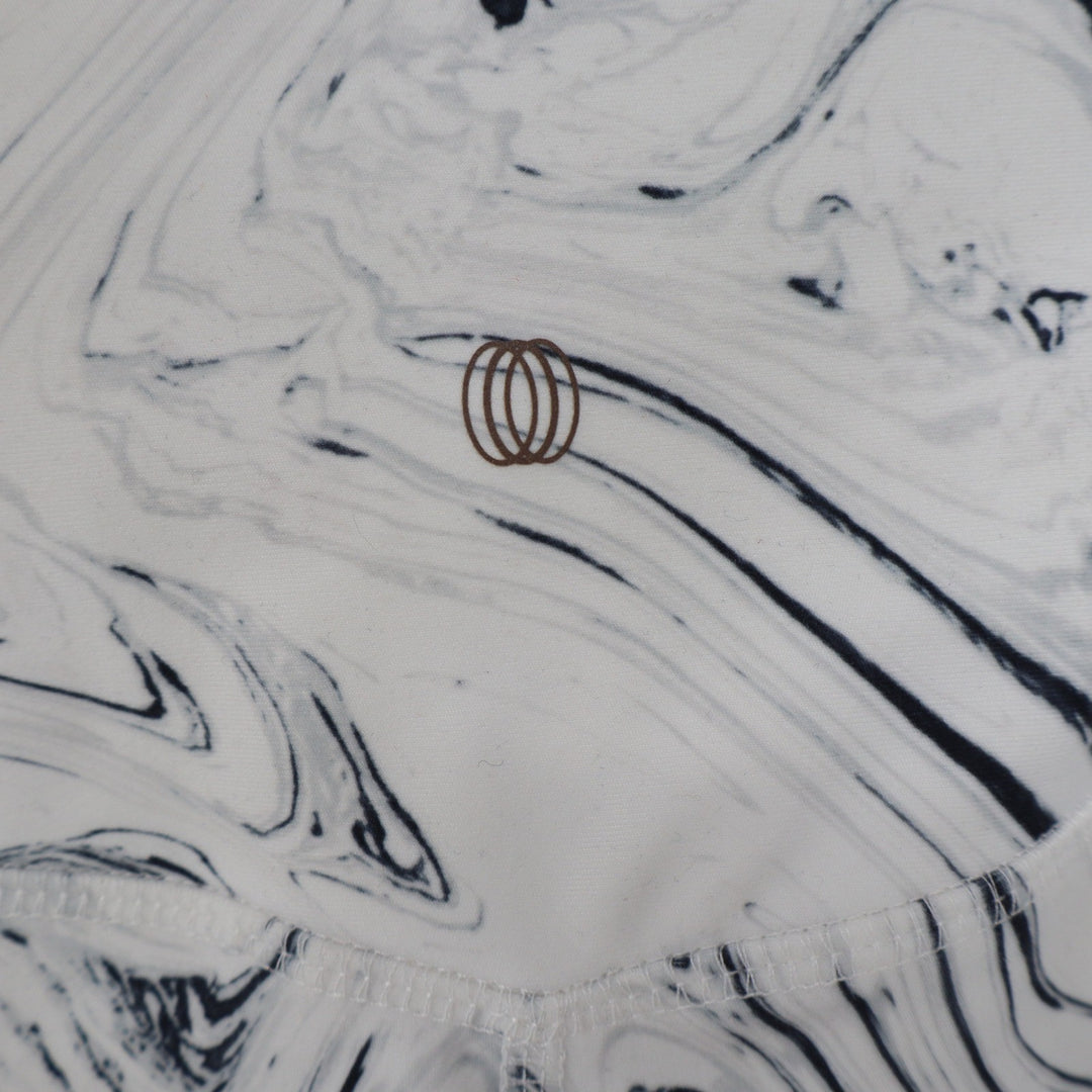 Marika Bike Shorts Womens 8 Marble Swirl White Black High Rise Excellent