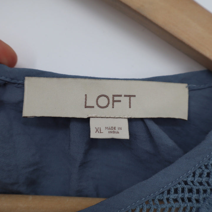 LOFT Dusty Blue Embroidered Lace Back Split Neck Blouse XL JKB393