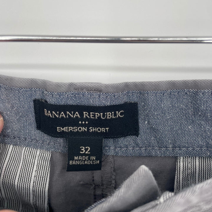 Banana Republic Emerson Short Mens Gray Flat Front Chino Casual Size 32