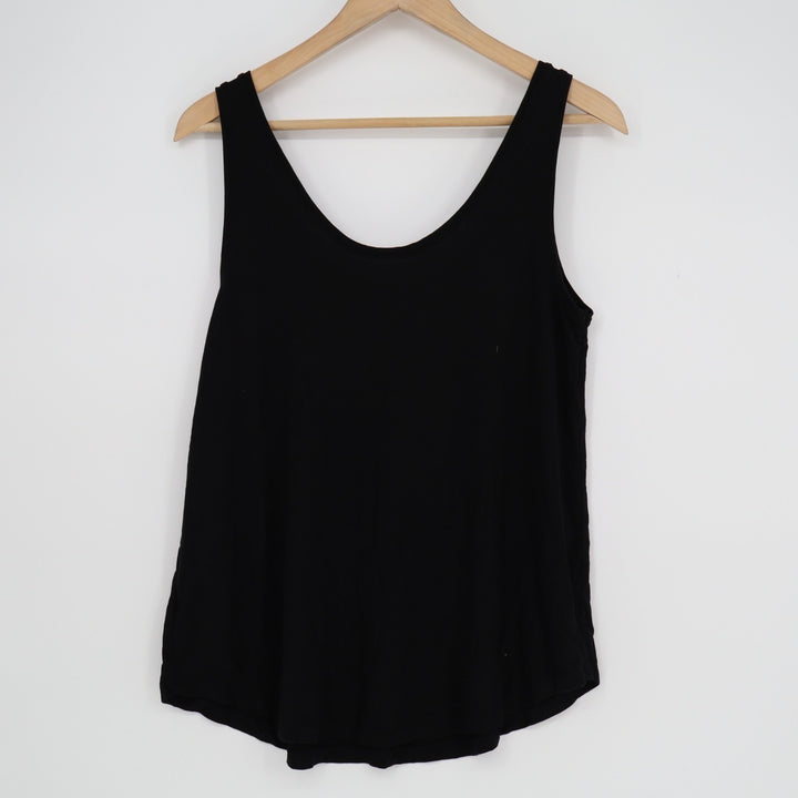A New Day Tank Top Womens Medium Black Stretch Wide Strap Scoop Neck Activewear