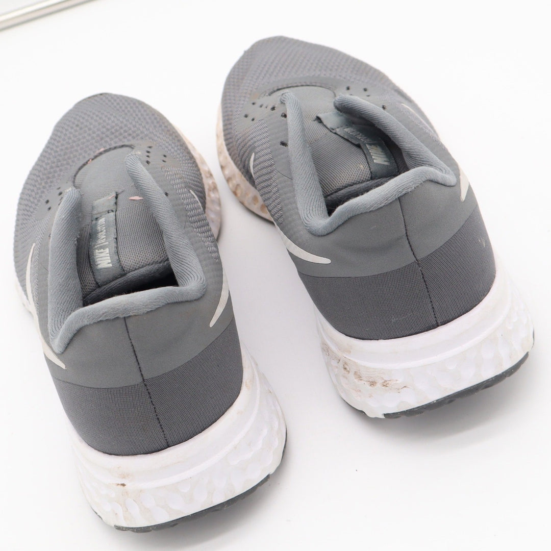 Nike Revolution 5 Womens Running Shoes Grey Silver Size 8