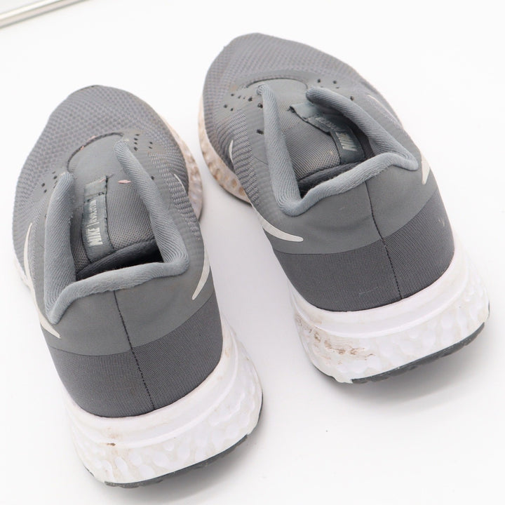 Nike Revolution 5 Womens Running Shoes Grey Silver Size 8