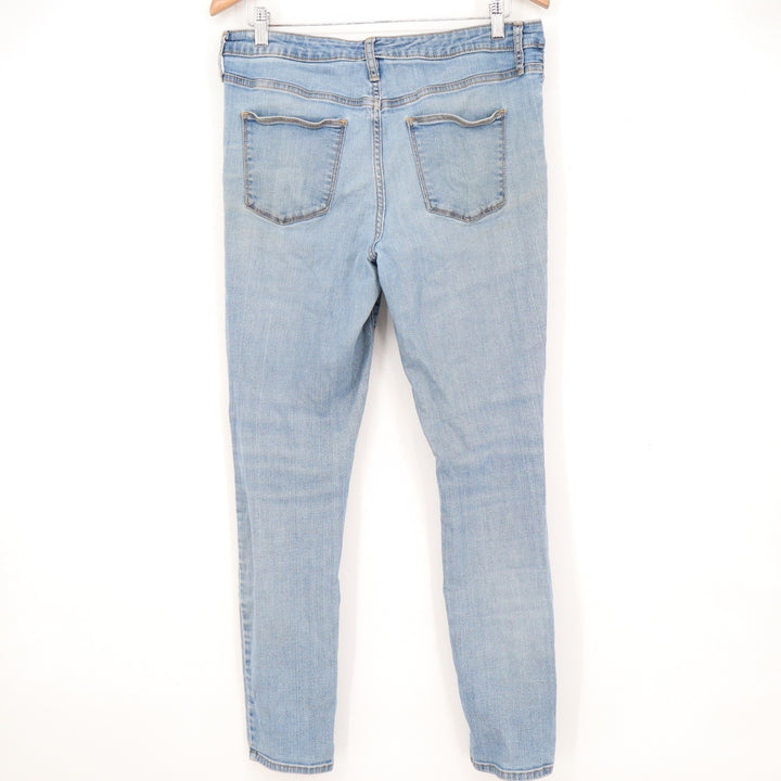 Universal Thread Womens Skinny Jeans Light Wash Distressed Knee 12/31R