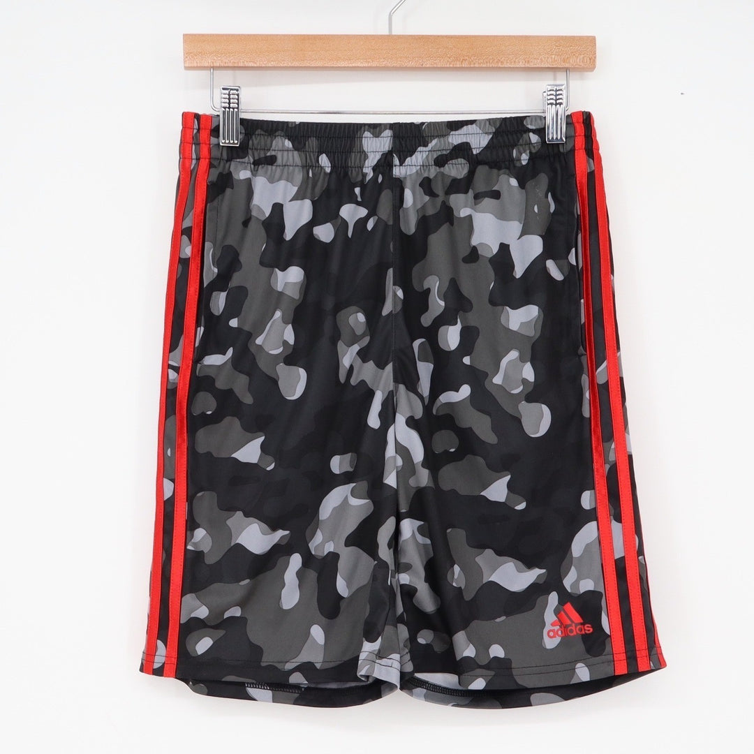 Adidas Shorts Boys XL Regular Fit Camo Grey Red 3-Stripe Athletic Excellent