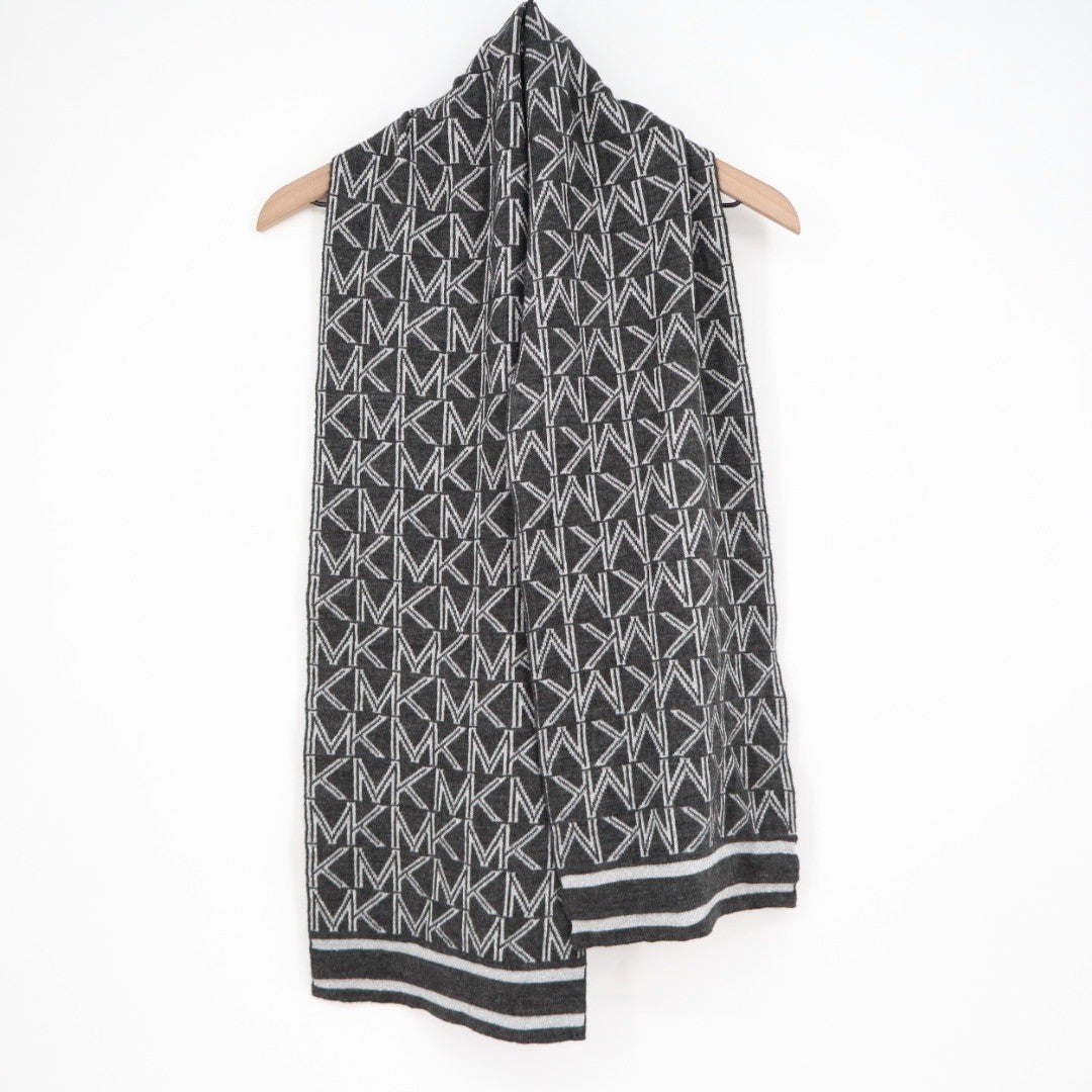MICHAEL KORS MK Logo Scarf Gray White Metallic Winter Warm Knit