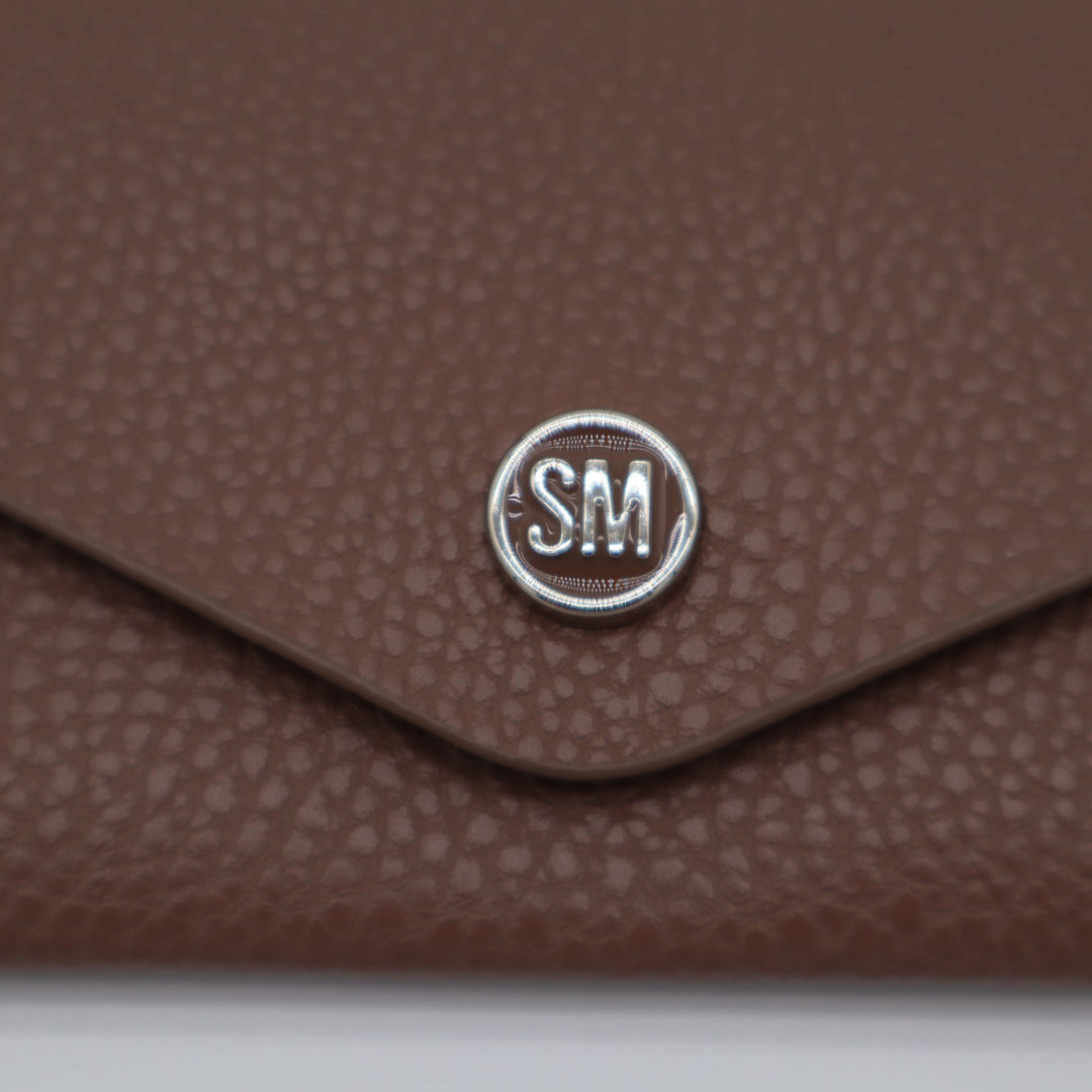 Steve Madden Womens Beige Pebbled Leather Envelope Convertible Wristlet Wallet