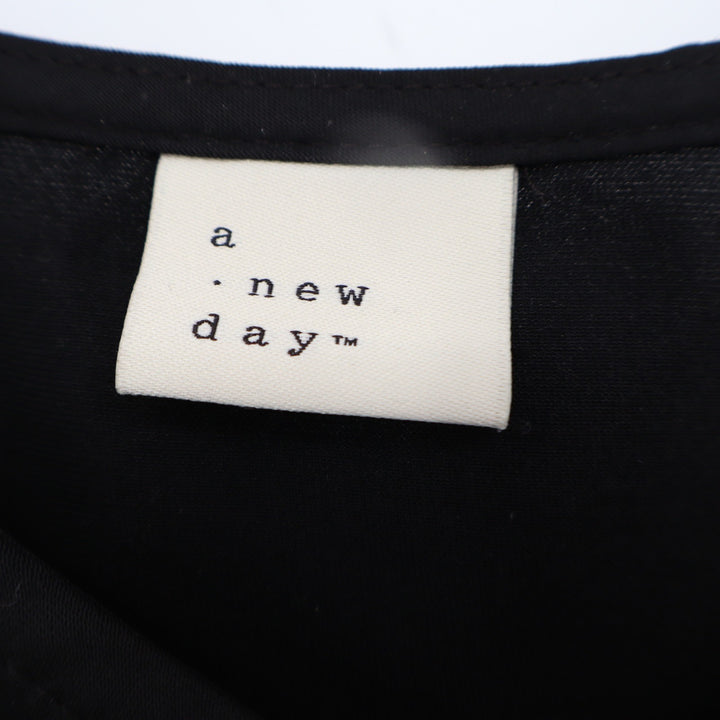 A New Day Black V-Neck Adjustable Spaghetti Strap Camisole Top