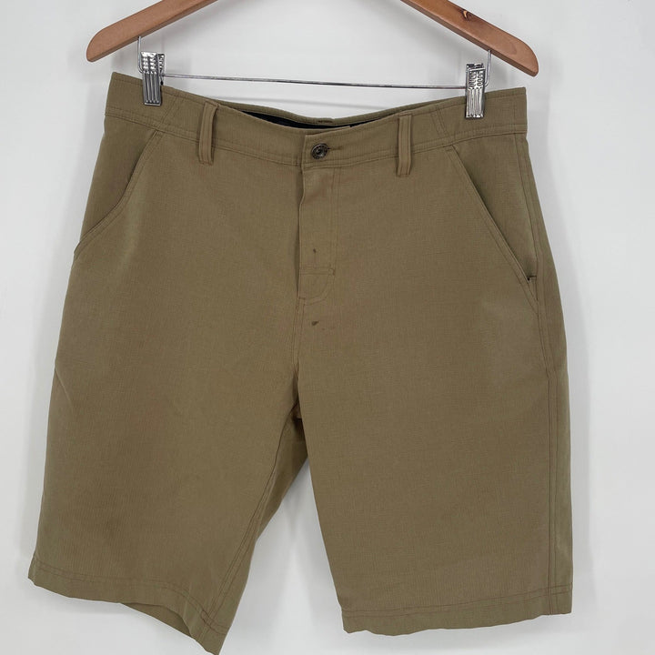 GERRY Mens Khaki Quick Dry Cargo Shorts Size 32 Outdoor Adventure