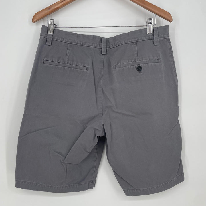 Banana Republic Emerson Short Mens Gray Flat Front Chino Casual Size 32