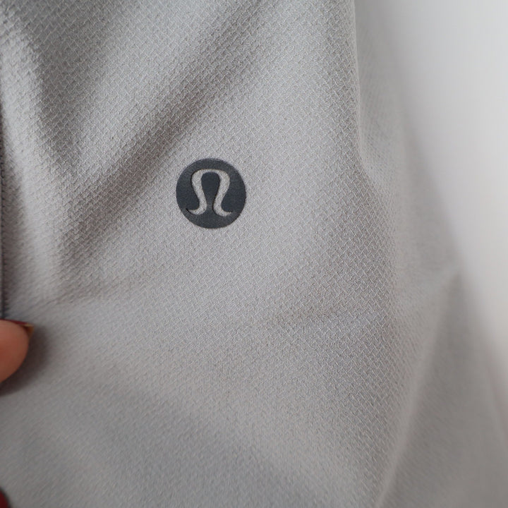 Lululemon Shorts Mens Large Lab LT/98 Grey Zipper Pocket Excellent