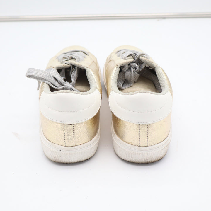 SHEIN Kids Gold Metallic Star Patch Low Top Lace Up Sneakers Size 7 0035