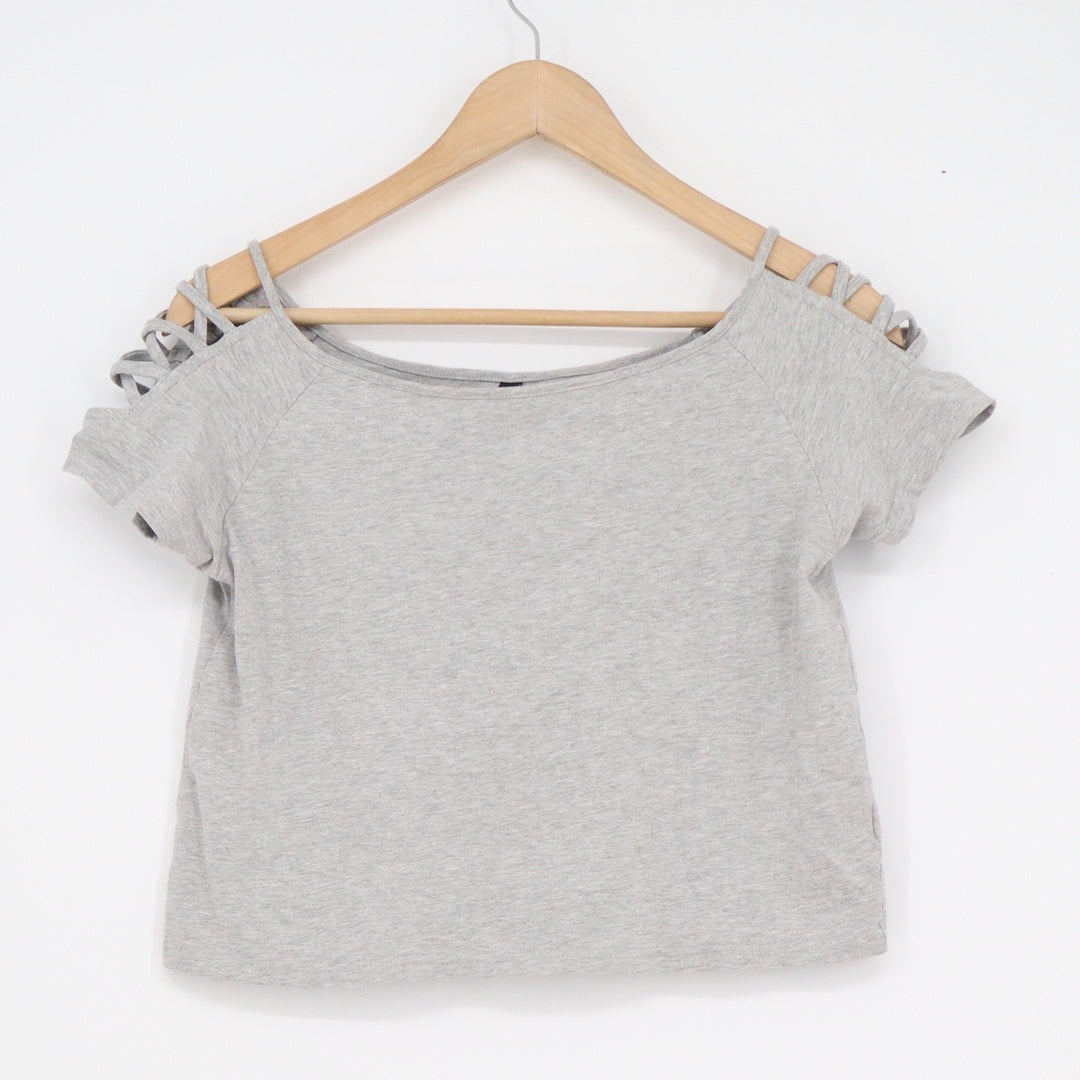 Rio Gray Caged Shoulder Crop Top XS Boat Neck Lattice Sleeve Short Sleeve Tee