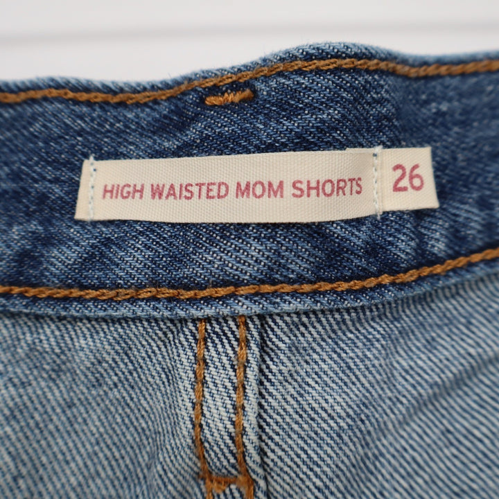 Levis High Waisted Mom Shorts Blue Denim Raw Hem Medium Wash Size 26