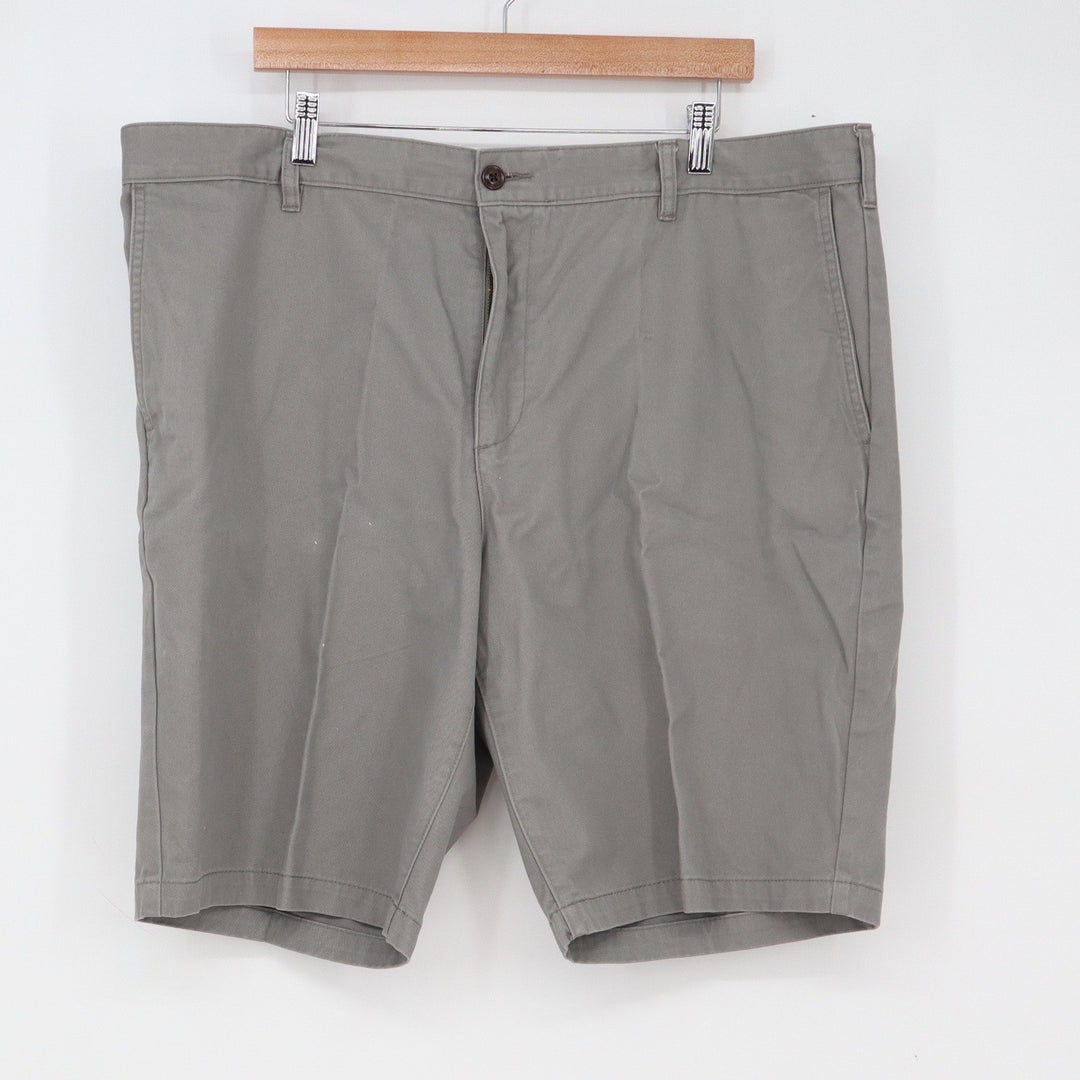 Dockers Shorts Mens 42 Classic Fit Gray Cotton Twill Flat Front Good