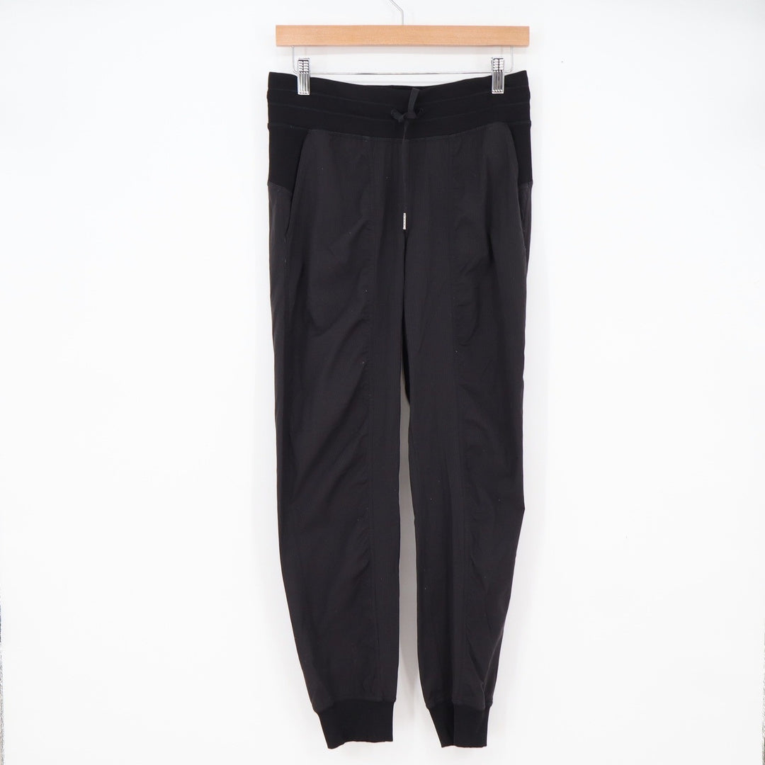 Lululemon Joggers Womens 6 Street to Studio Black Lightweight Tapered Excellent