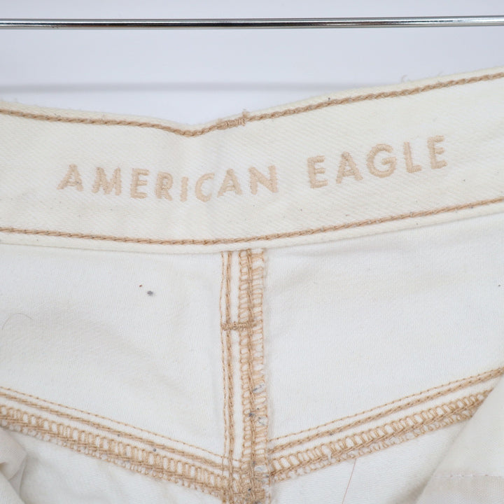 American Eagle Shorts Womens 6 Mom Short Cream Distressed Raw Hem Good