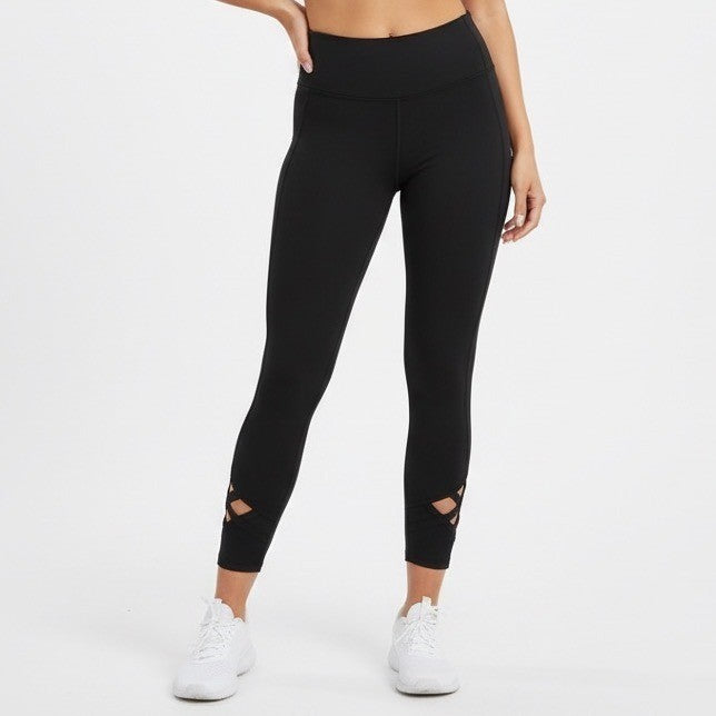 Athleta Black Lattice Cutout Capri Leggings Size MP
